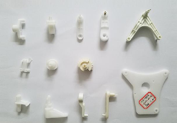 汽(qi)車模具(ju)